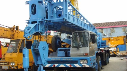 舟曲縣吊車出租 機械設備租賃經(jīng)驗豐富，助力工程順利進行