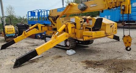 蜘蛛吊車的優(yōu)點與蘇州浩雋租賃服務介紹